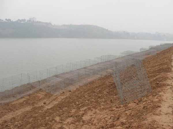 雷諾護墊 - 安平縣全昊金屬絲網(wǎng)制品有限公司圖片2