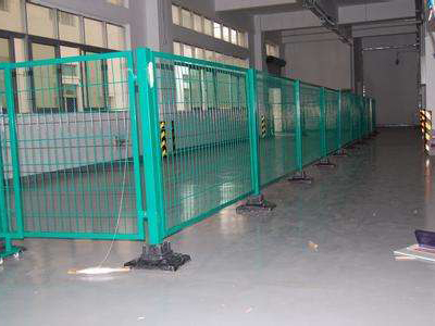 車(chē)間隔斷護(hù)欄 - 安平縣全昊金屬絲網(wǎng)制品有限公司圖片5